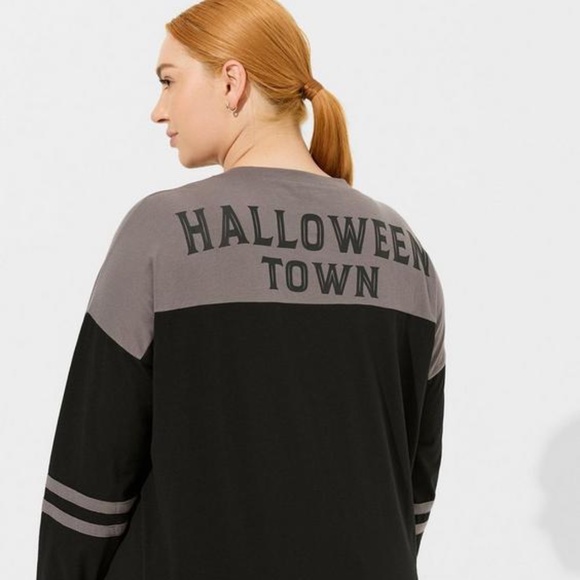 Torrid Disney Nightmare Before Christmas Classic Fit Varsity Long Sleeve Top 1X - Picture 4 of 8